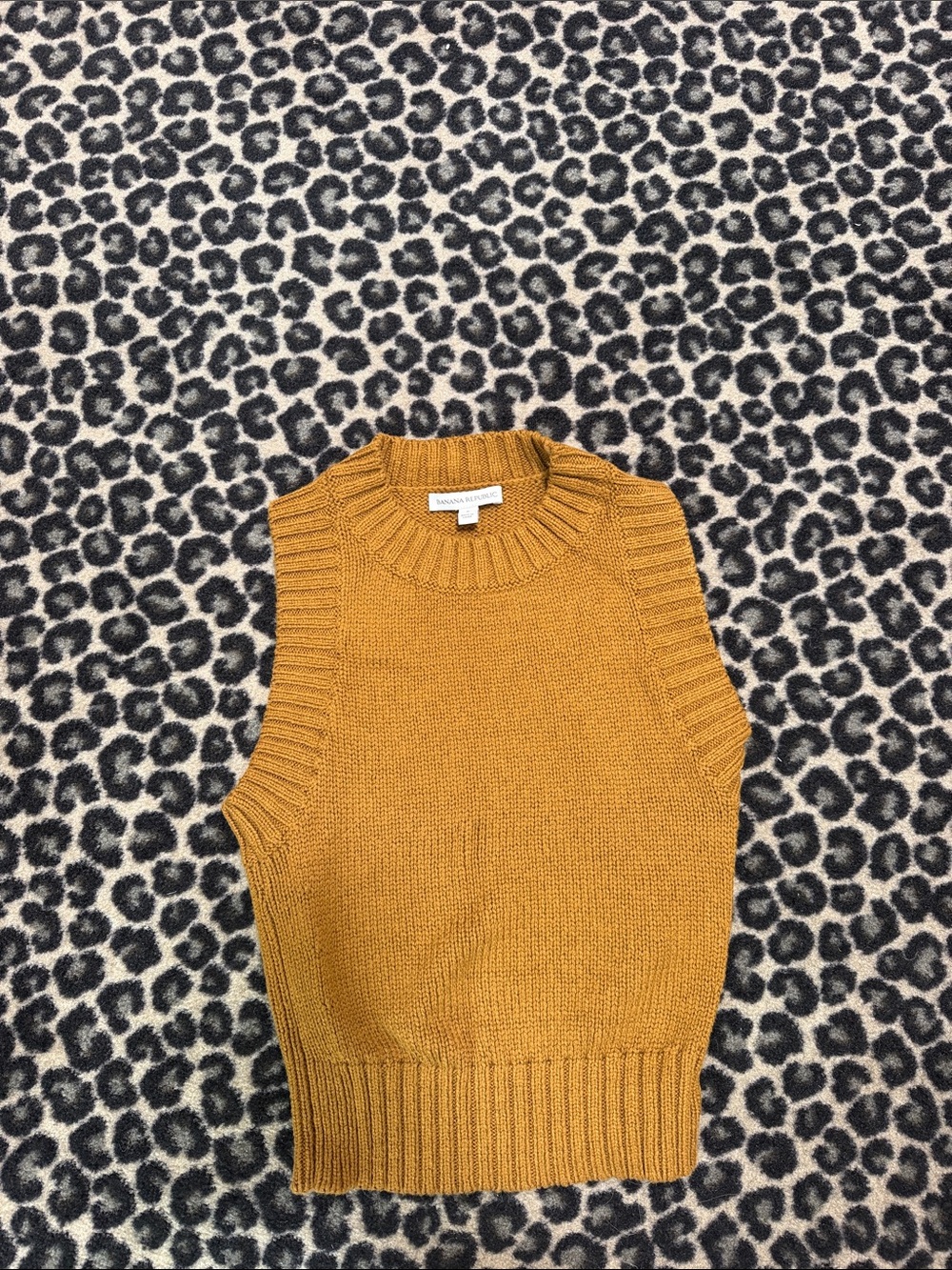 Banana Republic Mustard Knit Sleeveless Crew Sweater